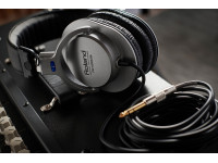 <b>Auscultadores headphones Alta fidelidade Roland RH-200S Silver prateados profissionais estúdio guitarra bateria pianos sintetizadores DJ BEST-SELLER</b> <b>Auscultadores headphones Alta fidelidade Roland RH-200S Silver prateados profissionais estúdio guitarra bateria pianos sintetizadores DJ BEST-SELLER</b>